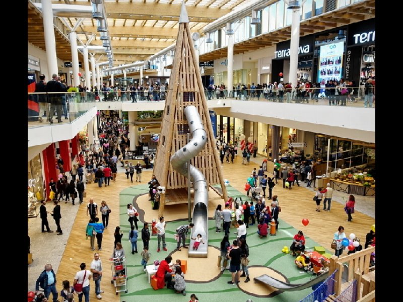 Centri commerciali: il Parlamento Europeo boccia Cinisello, Bollate e Arese Centri commerciali: il Parlamento Europeo boccia Cinisello, Bollate e Arese