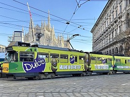 Kiwi Dulcis veste i tram di Milano e celebra i risultati positivi di vendita