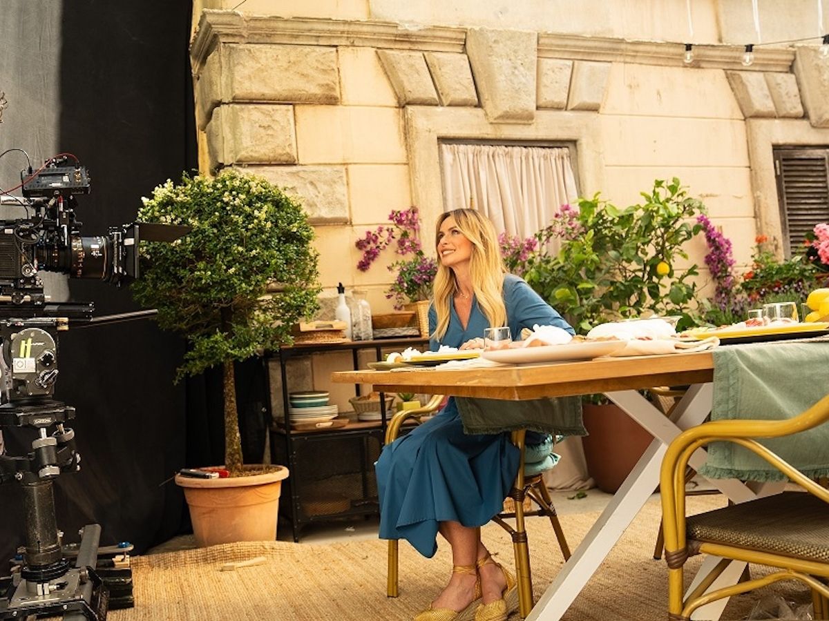 La Mozzarella di Bufala Campana Dop torna in tv: nuovo spot con testimonial Serena Autieri La Mozzarella di Bufala Campana Dop torna in tv: nuovo spot con testimonial Serena Autieri