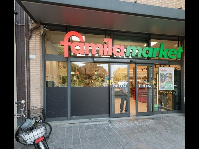 Famila Market inaugura a Forlì Famila Market inaugura a Forlì