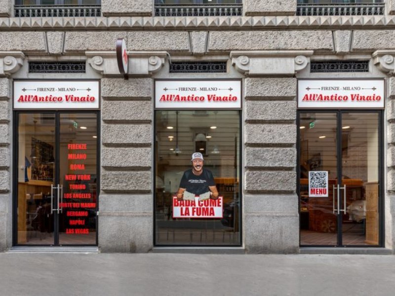 All’Antico Vinaio apre a Milano in via della Moscova All’Antico Vinaio apre a Milano in via della Moscova