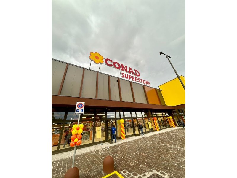 Conad: doppia apertura a Bologna all’interno del Parco commerciale Navile Conad: doppia apertura a Bologna all’interno del Parco commerciale Navile