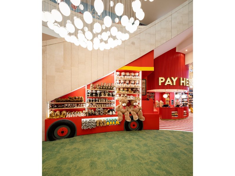 hamleys-taglia-il-nastro-a-milano-corso-vittorio-emanuele