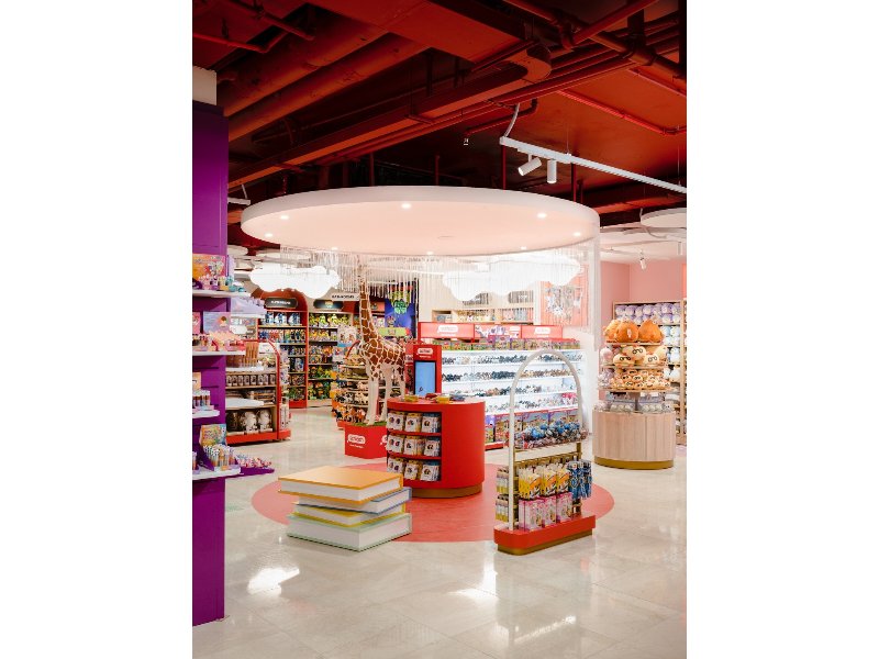 hamleys-taglia-il-nastro-a-milano-corso-vittorio-emanuele