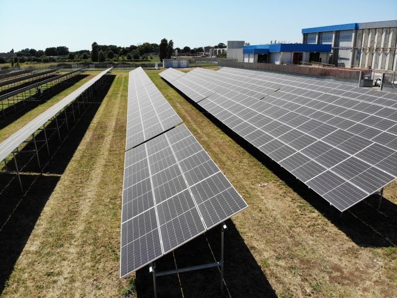 Grastim e Findus: nuovo impianto con pannelli solari nello stabilimento di Cisterna di Latina Grastim e Findus: nuovo impianto con pannelli solari nello stabilimento di Cisterna di Latina