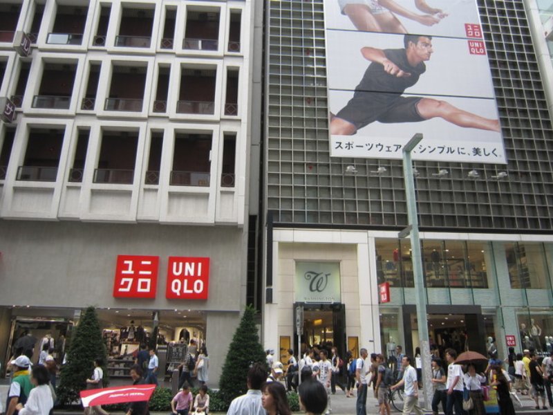 Tripletta in Italia per Uniqlo