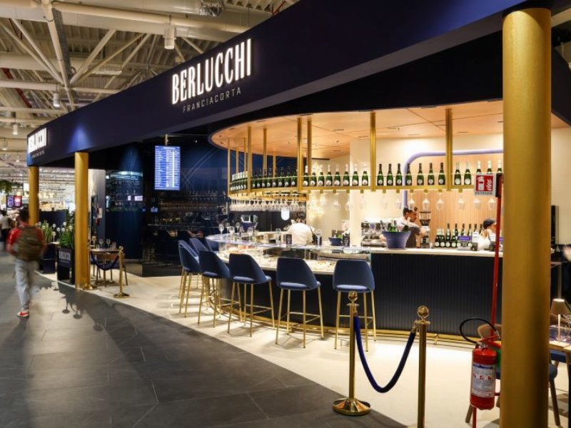 Una nuova Food Court firmata Autogrill all’aeroporto di Roma Fiumicino Una nuova Food Court firmata Autogrill all’aeroporto di Roma Fiumicino