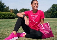 Torna la PittaRosso Pink Parade per sostenere la ricerca scientifica sui tumori femminili Torna la PittaRosso Pink Parade per sostenere la ricerca scientifica sui tumori femminili