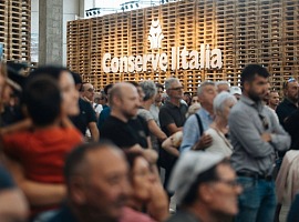 Conserve Italia apre le porte della smart factory di Pomposa: oltre 2.000 persone all Conserve Italia apre le porte della smart factory di Pomposa: oltre 2.000 persone all