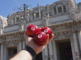 RedPop anima l’estate con lo spirito “Snack Me” tra attività di sampling e iniziative digital RedPop anima l’estate con lo spirito “Snack Me” tra attività di sampling e iniziative digital