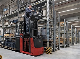 Linde innova con la nuova generazione di carrelli commissionatori orizzontali