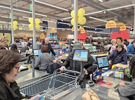 A marzo lo shopping di Pasqua salva le vendite al dettaglio: +2,1% a volume A marzo lo shopping di Pasqua salva le vendite al dettaglio: +2,1% a volume