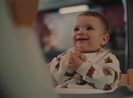 Plasmon riporta on air lo spot “Mangiare è molto più che mangiare” e rilancia Happy Pappa