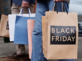 Pwc: nel Black Friday 9 italiani su 10 compreranno, ma lo scontrino scenderà Pwc: nel Black Friday 9 italiani su 10 compreranno, ma lo scontino scenderà