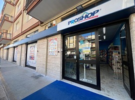Proshop (Gruppo Crai) ha ampliato la rete di negozi con 17 nuove aperture tra il 2025 e il 2026 Proshop (Gruppo Crai) ha ampliato la rete di negozi con 17 nuove aperture tra il 2025 e il 2026