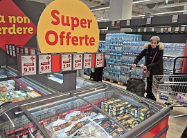 Carrello della spesa, a febbraio prezzi +2,2%. Confcommercio: rischio rialzi limitati Carrello della spesa, a febbraio prezzi +2,2%. Confcommercio: rischio rialzi limitati
