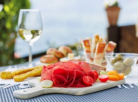 Bresaola della Valtellina in allarme: dal 3 settembre stop alle carni brasiliane Bresaola della Valtellina in allarme: dal 3 settembre stop alle carni brasiliane