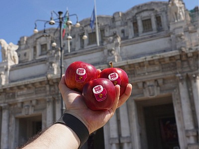 RedPop anima l’estate con lo spirito “Snack Me” tra attività di sampling e iniziative digital RedPop anima l’estate con lo spirito “Snack Me” tra attività di sampling e iniziative digital