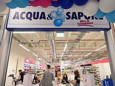 Cesar inaugura tre nuovi punti vendita raggiungendo il traguardo dei 906 store complessivi Cesar inaugura tre nuovi punti vendita raggiungendo il traguardo dei 906 store complessivi