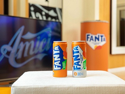 Fanta avvia una nuova partnership con Amici rafforzando il dialogo con Gen Z e Millenials Fanta avvia una nuova partnership con Amici rafforzando il dialogo con Gen Z e Millenials