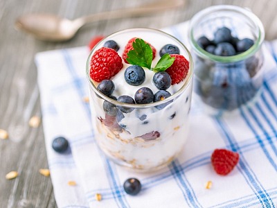 Yogurt e similari, benessere e proteine spingono il mercato Yogurt e similari, benessere e proteine spingono il mercato