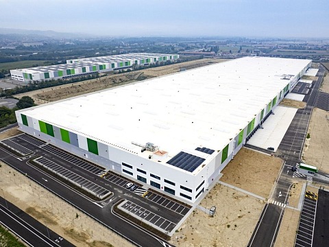 Garbe e Gse Italia inaugurano Nexos Tortona: 102.000 mq di logistica Garbe e Gse Italia inaugurano Nexos Tortona: 102.000 mq di logistica